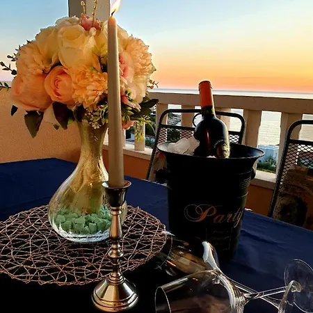 Apartment Sunset *